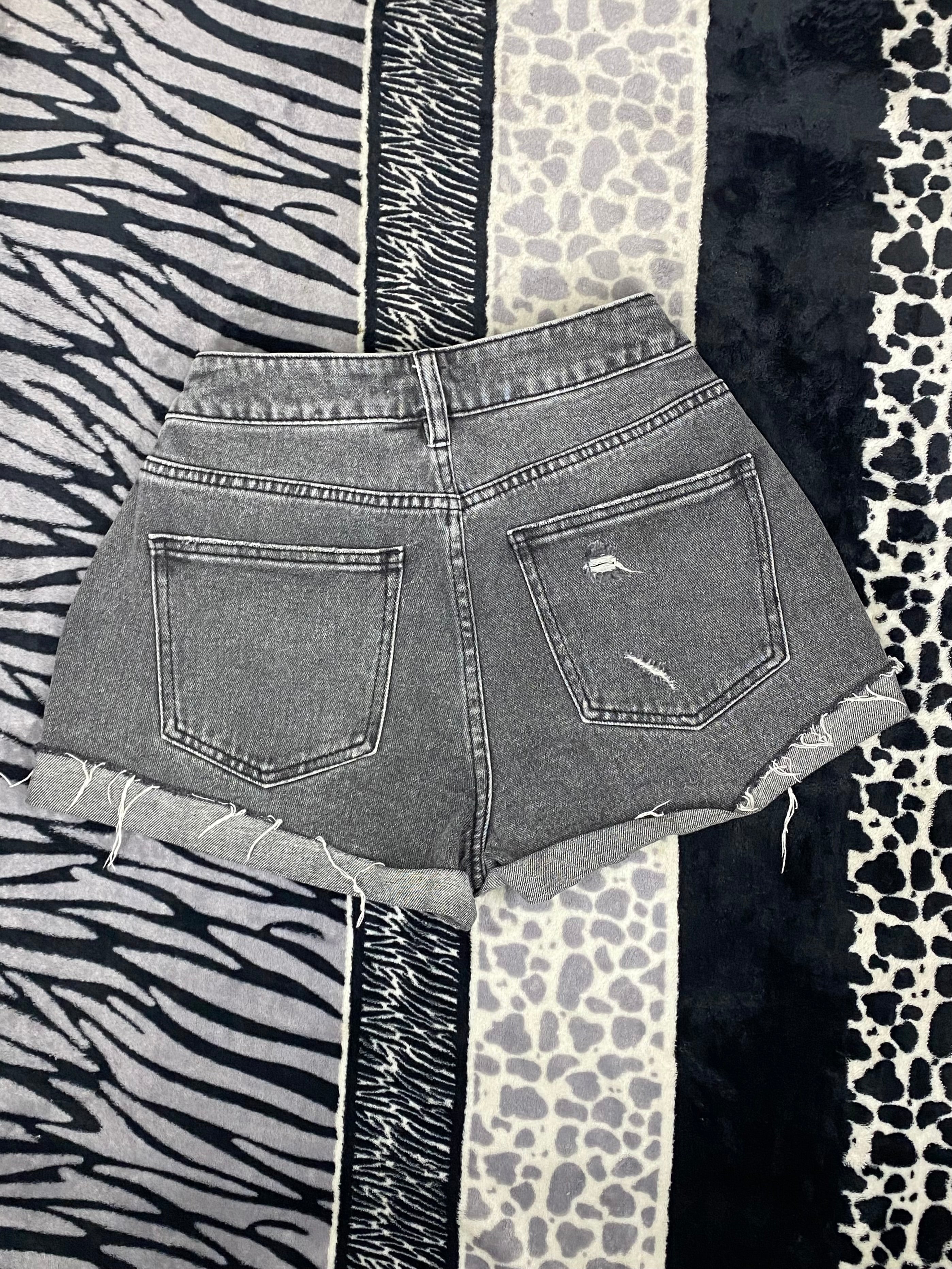 Short Pacsun