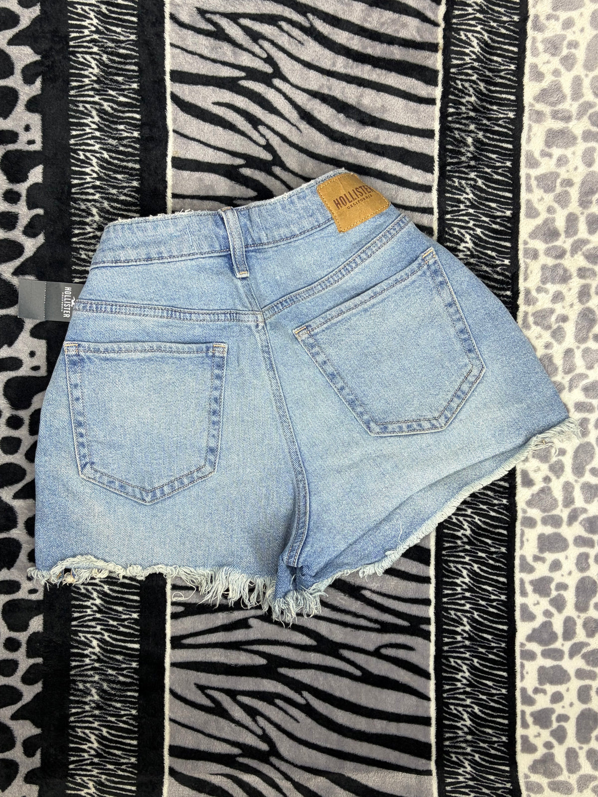 Short Hollister de Denim Lavado Claro