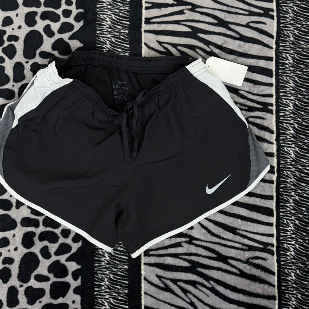 Short Nike