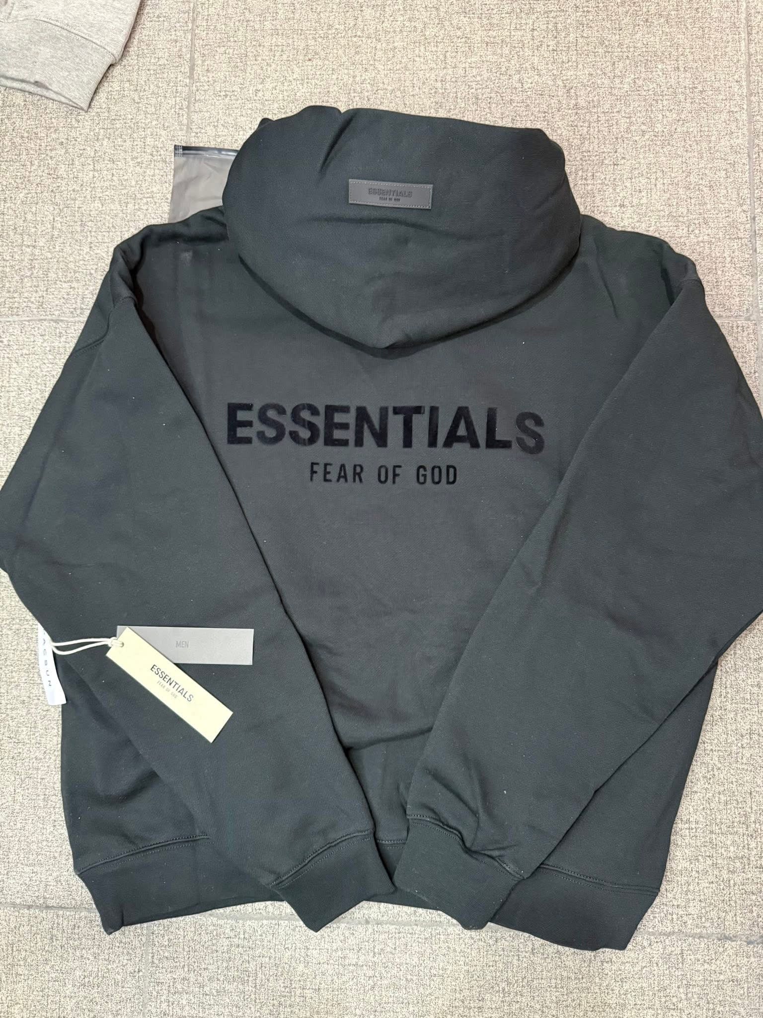 Sudadera Essentials