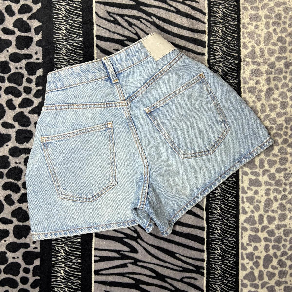 Short Zara