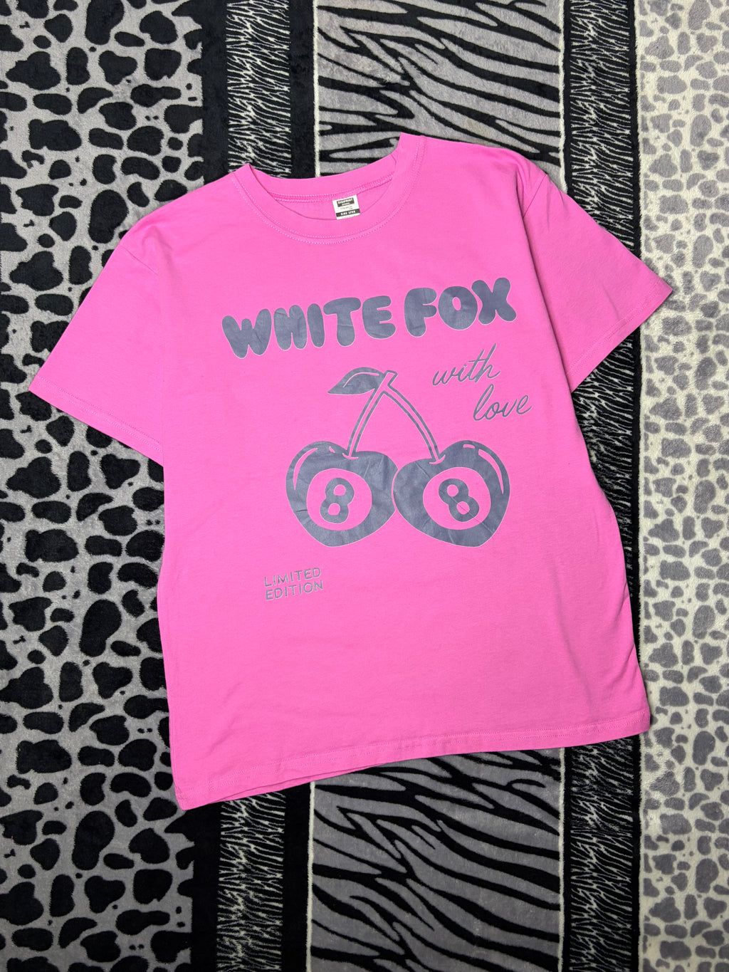 Playera White Fox