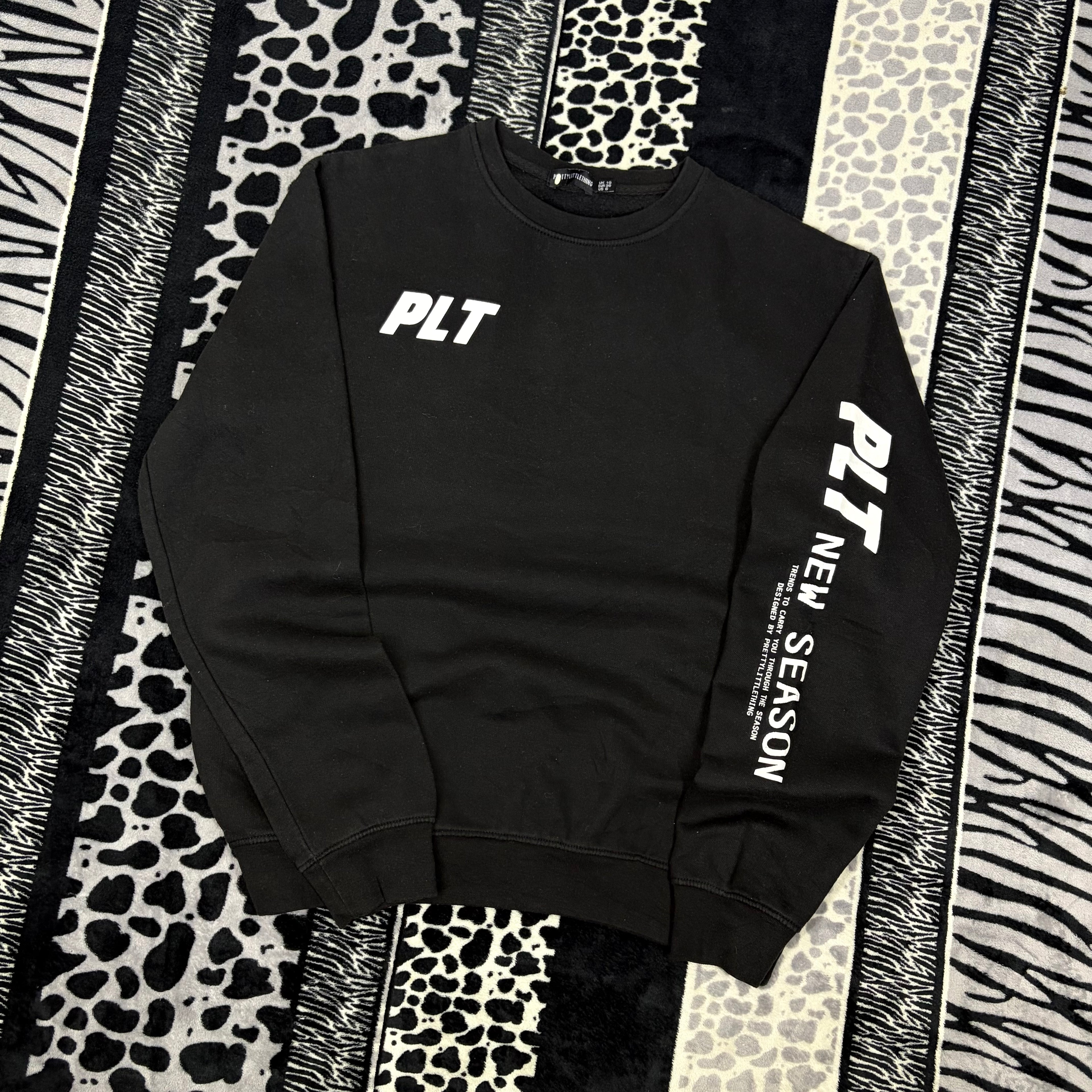 Sudadera Prettylittlething