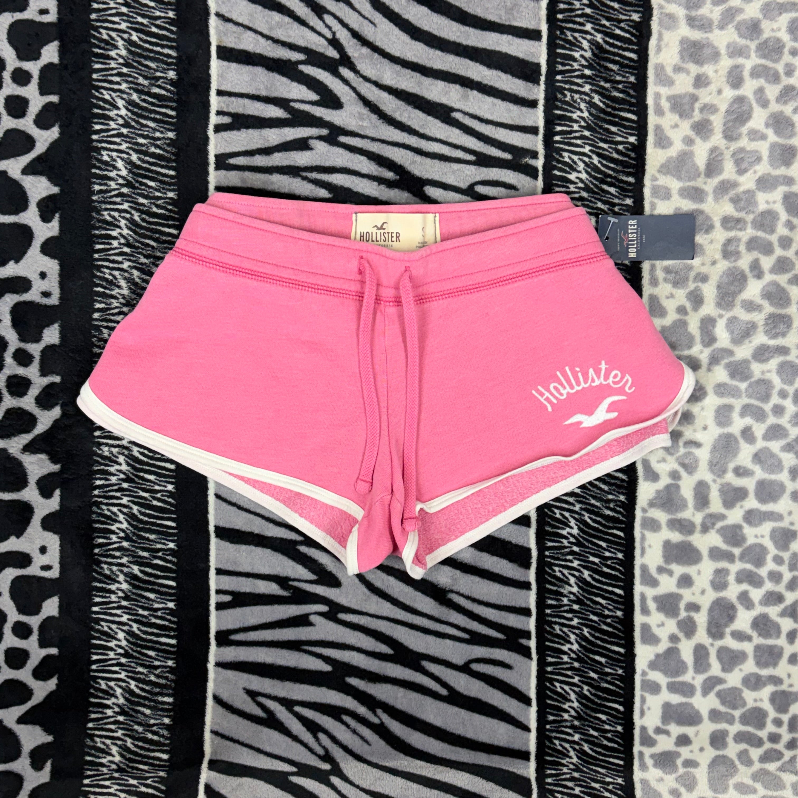 Short Hollister
