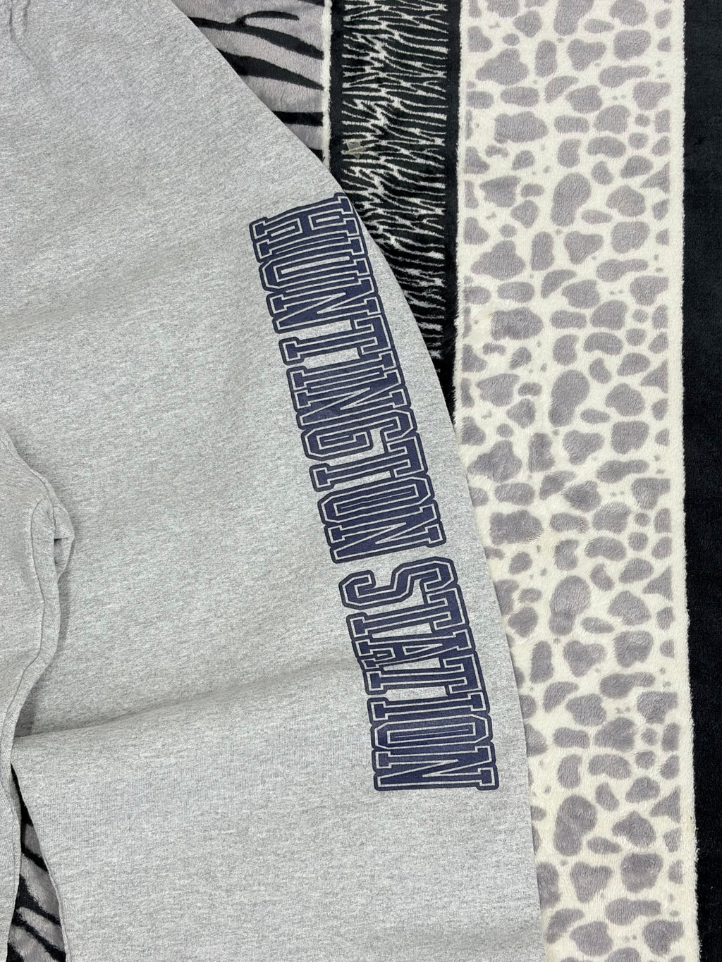 Pants Deportivo Holgado Con Estampado “Huntington Station”