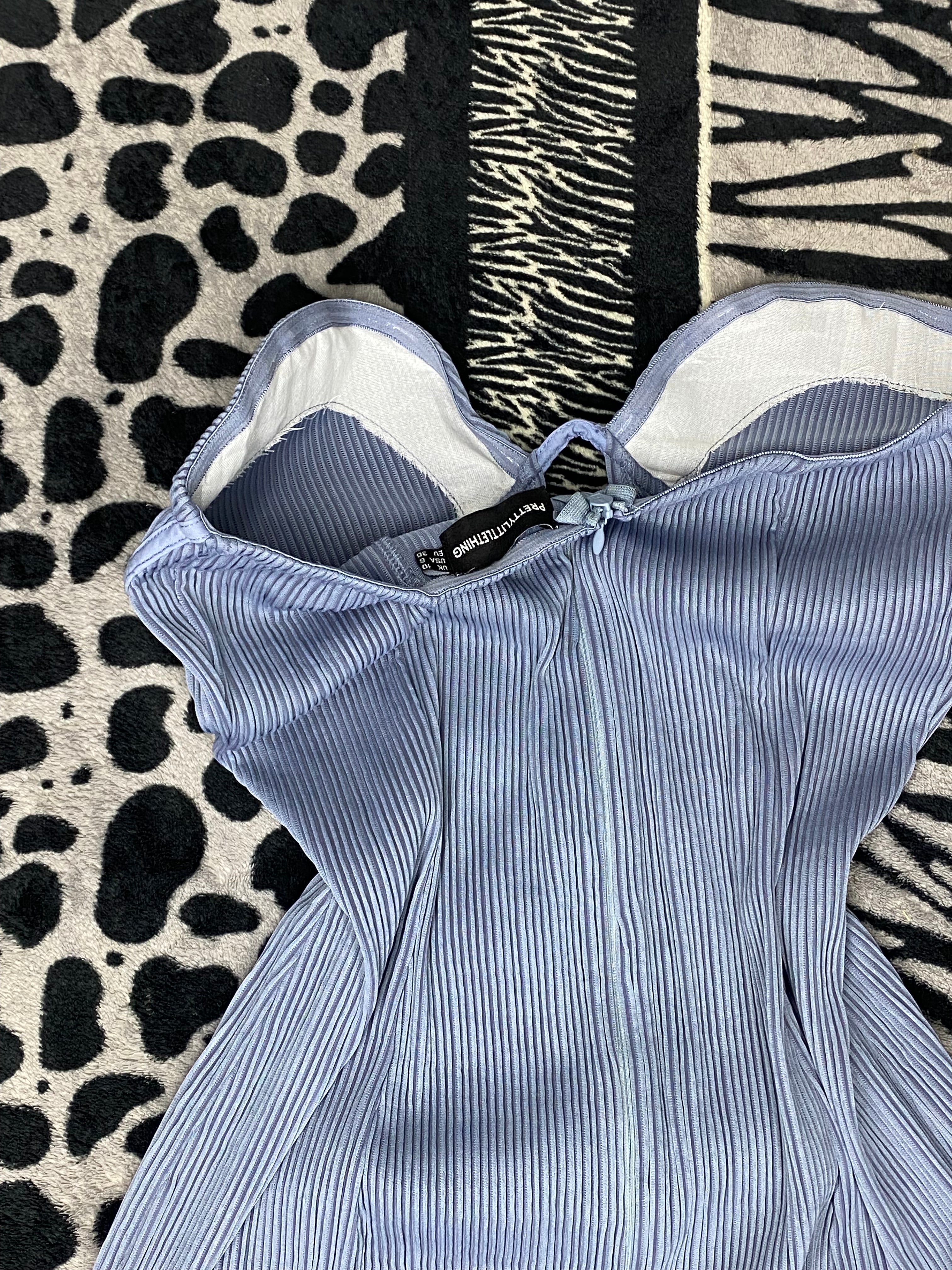 Vestido Prettylittlething