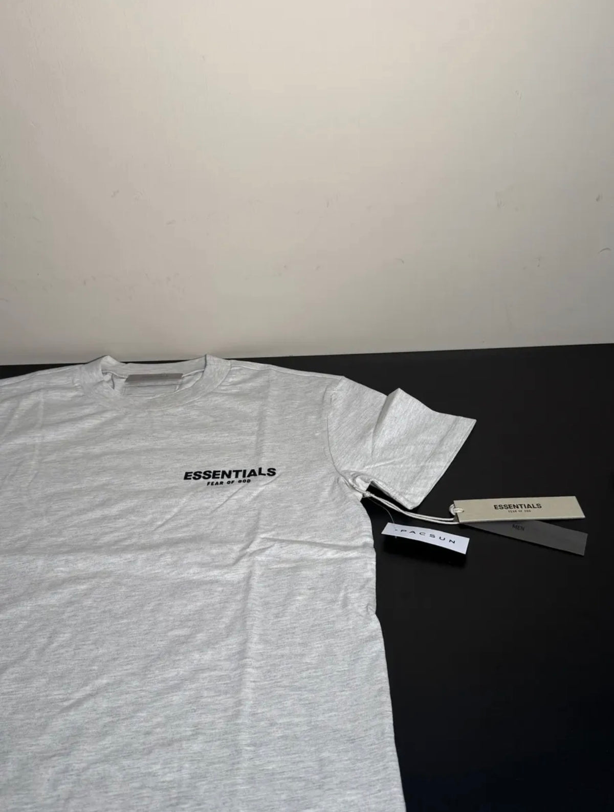 Playera Essentials