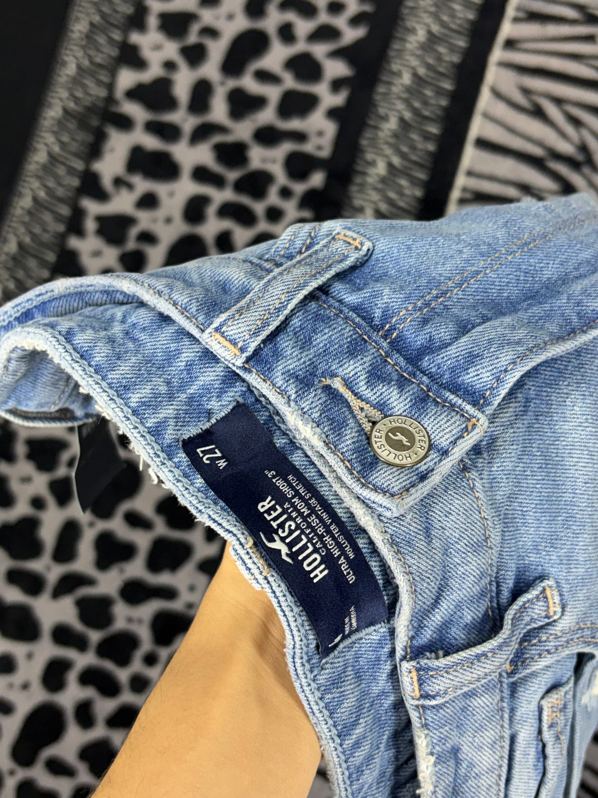 Short Hollister de Denim Lavado Claro