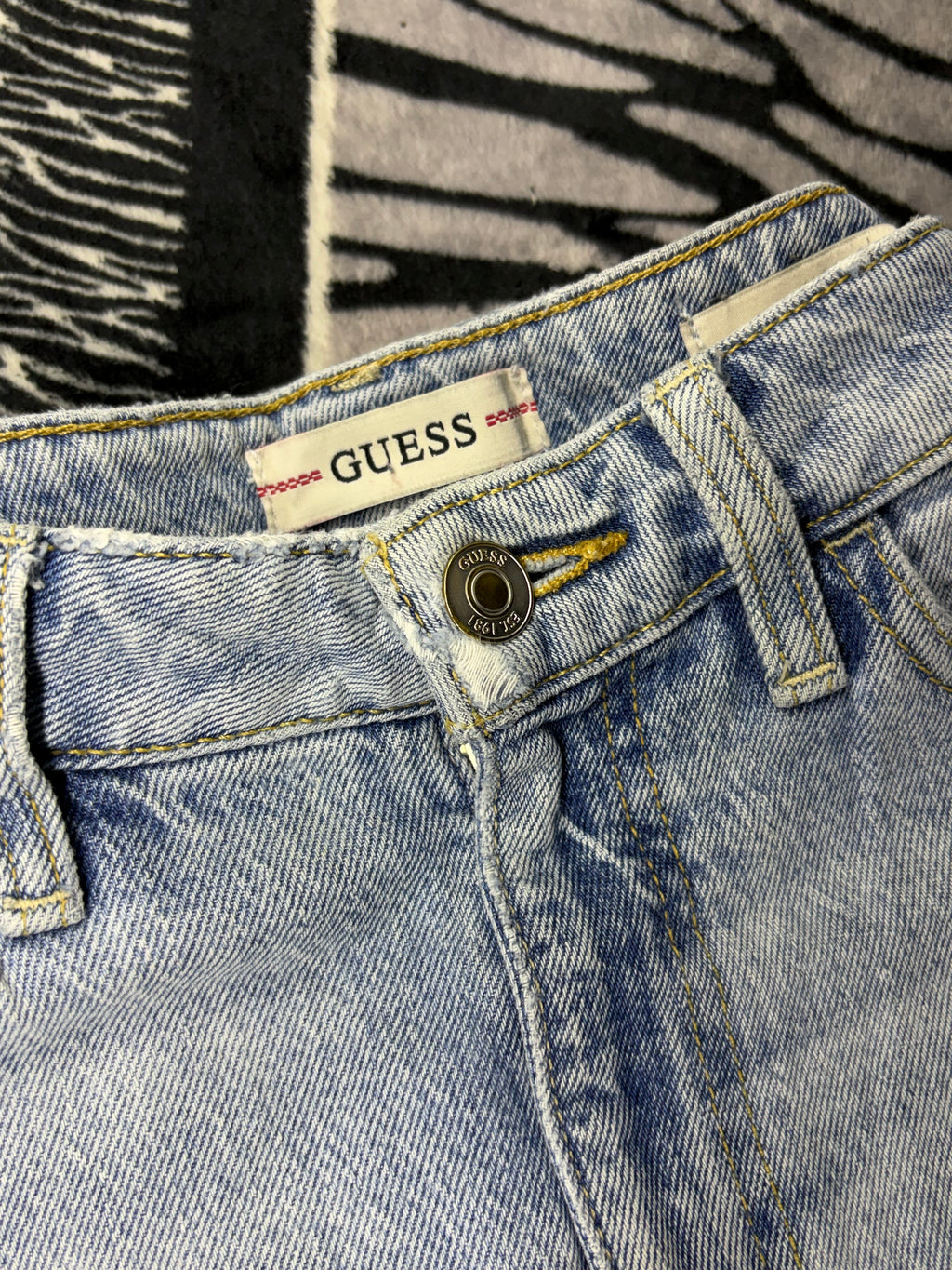 Pantalón Guess