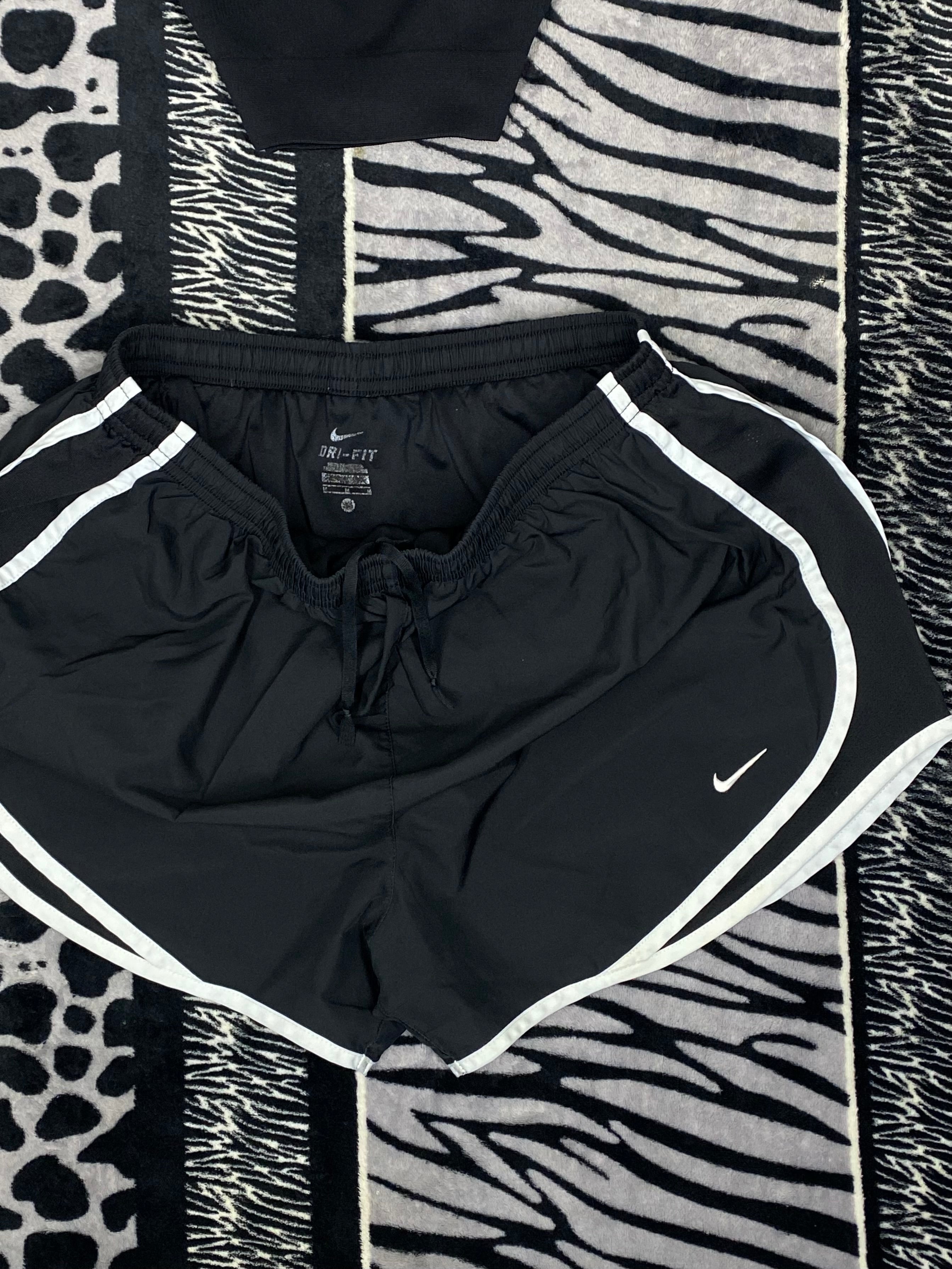 Short Nike