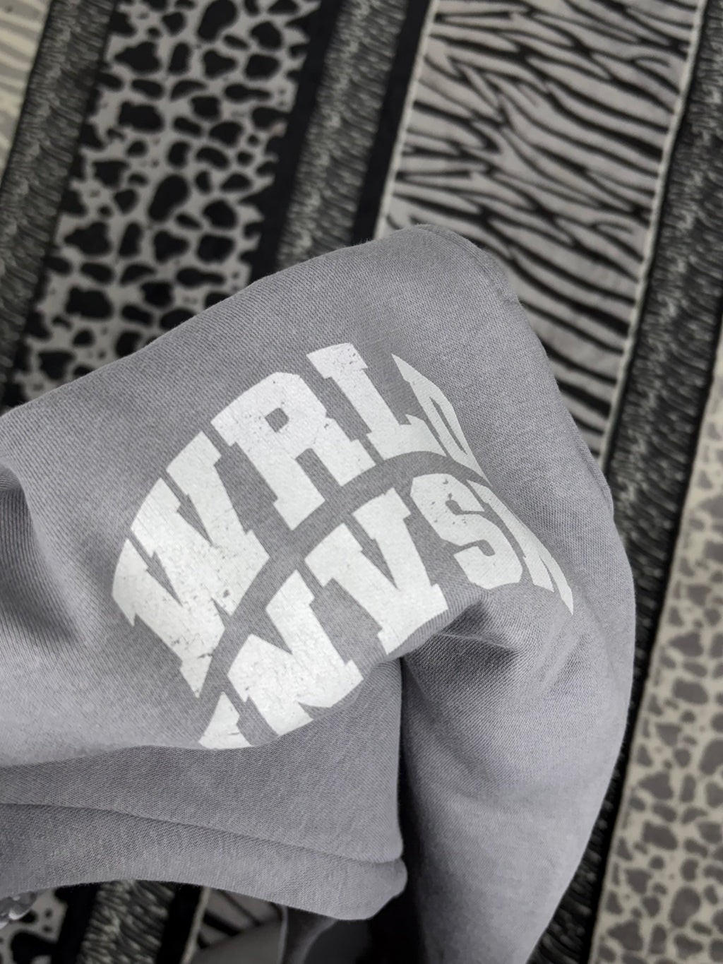 Pants “Wrld Invsn”