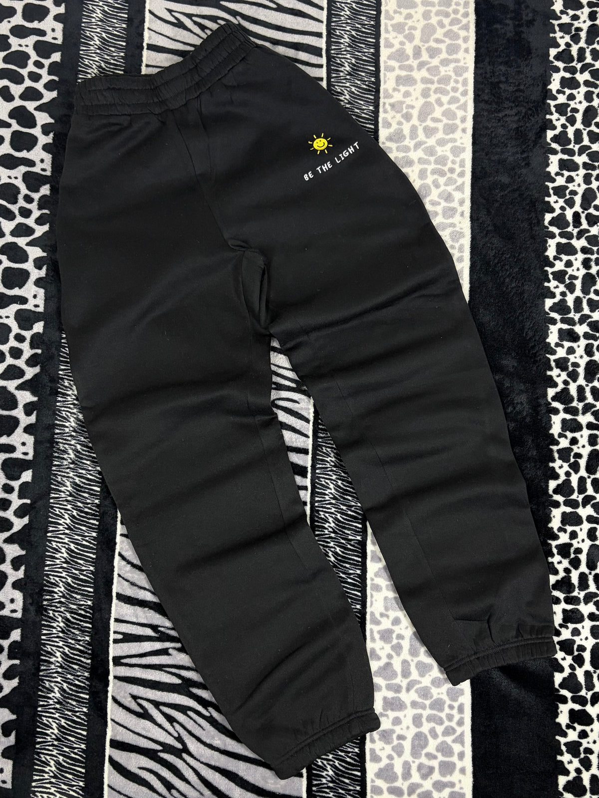 Pants “Be The Light”