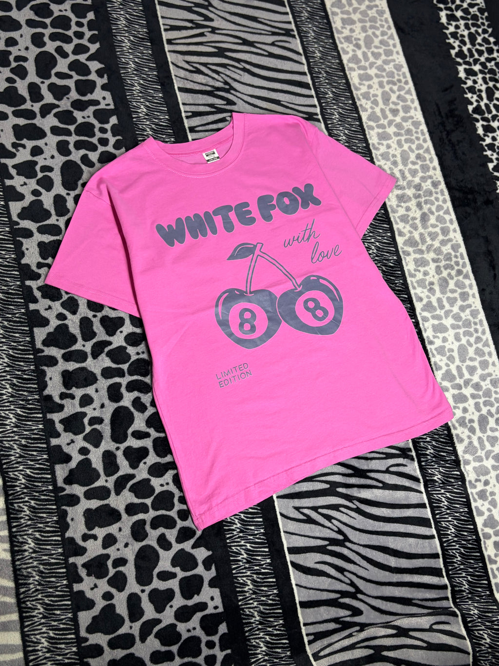 Playera White Fox